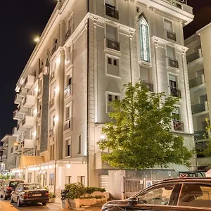 *** Hotel Augustus Italia